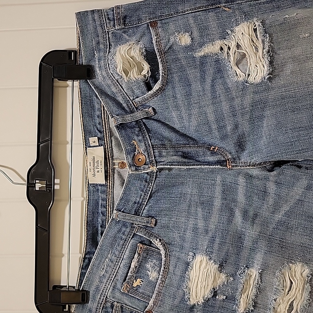 Abercrombie & Fitch Low Rise Blue Distressed Jeans Size 6 - Picture 2 of 10